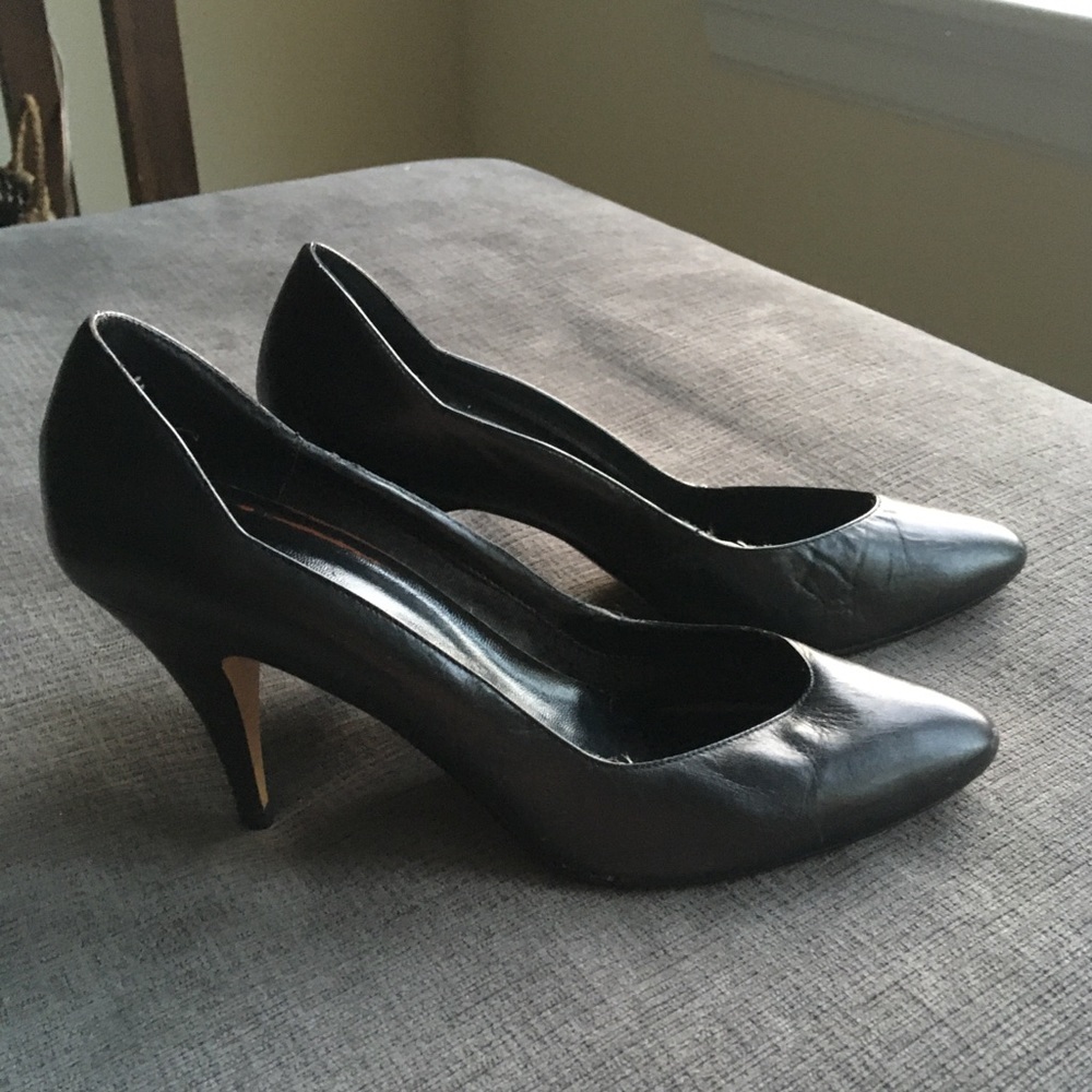 Pointed toe high heels